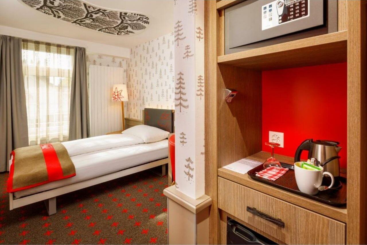 Swiss Night By Fassbind Hotel Zurich Exterior photo